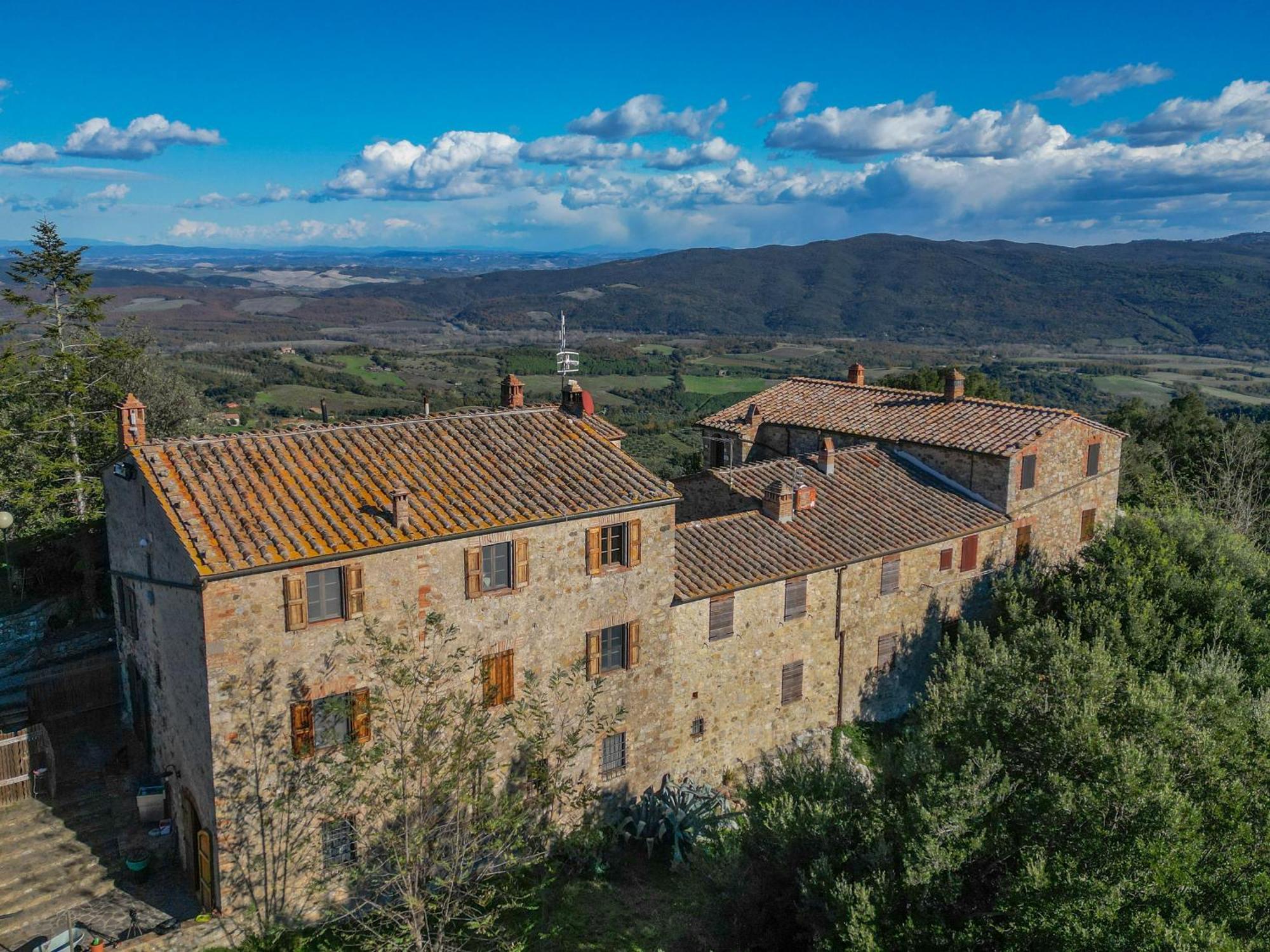 Agriturismo Antico Borgo Montacuto Pari Eksteriør bilde