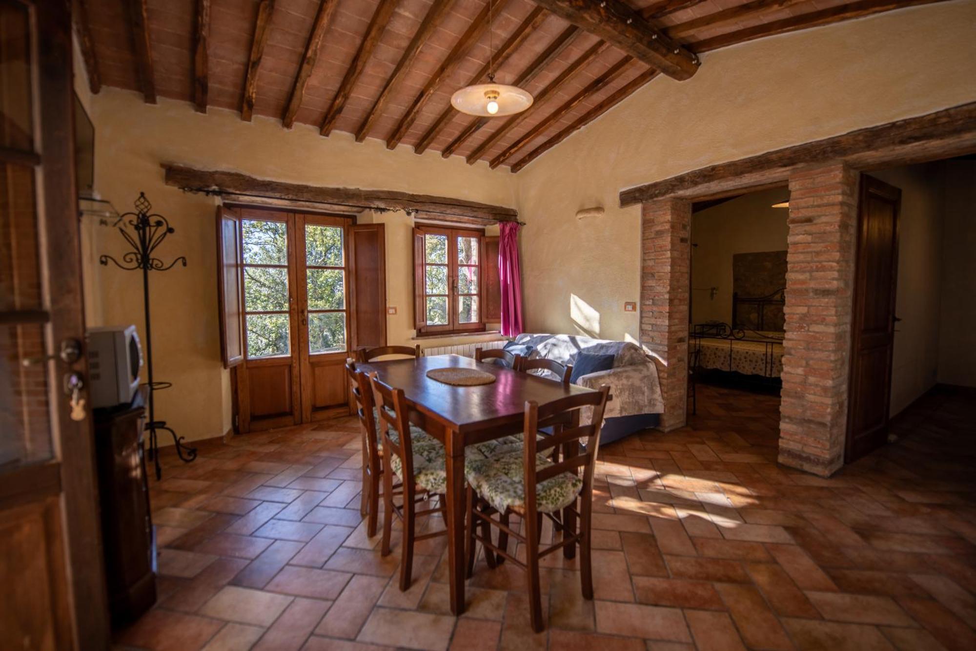 Agriturismo Antico Borgo Montacuto Pari Eksteriør bilde